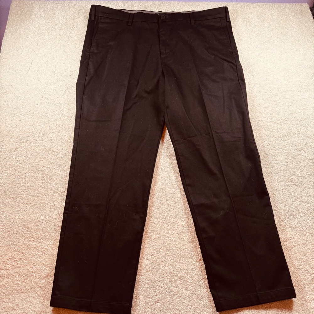 Dockers 40x30 (42x30) Black Signature Khaki Straight Fit Stain Defender Pants
